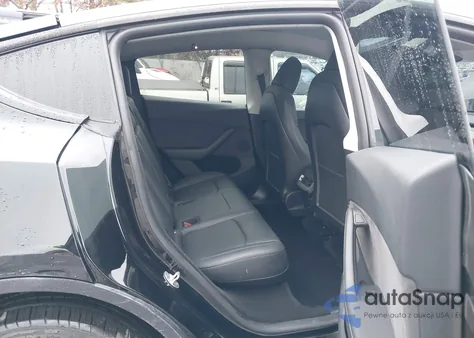 2023 Tesla Model Y Awd/Long Range Dual Motor All-Wheel Drive из США, поврежденный, VIN 7SAYGDEE2PA176229